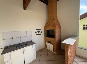 Casa · 130m² · 5 Quartos · 2 Vagas · Casa para alugar em Jardim Centenário de 130.00m² com 5 Quartos, 2 Suites e 2 Garagens