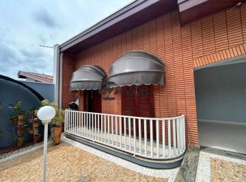 Casa · 204m² · 2 Quartos · 3 Vagas · Casa para venda em Jardim Serra Dourada de 203.57m² com 2 Quartos, 1 Suite e 3 Garagens
