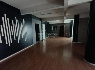 Comercial · 140m² · Sala Comercial para alugar em Centro de 140.00m²