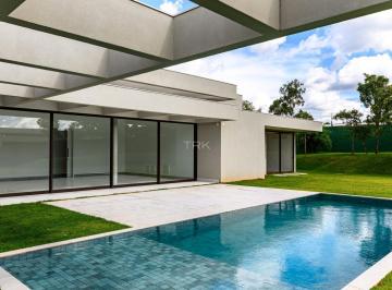 Casa · 544m² · 4 Quartos · 3 Vagas · Inovadora e inteligente. Nem a IA consegue reproduzir essas características tão fielmente.