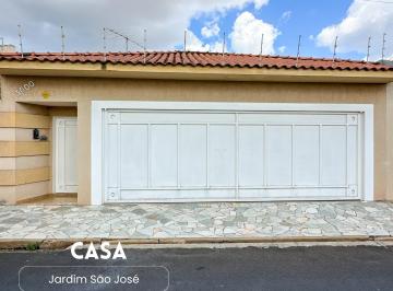 Casa · 288m² · 3 Quartos · 2 Vagas · Casa para venda em São José de 288.00m² com 3 Quartos, 1 Suite e 2 Garagens
