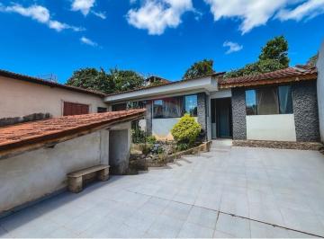 Casa · 800m² · 6 Quartos · 3 Vagas · Casa para venda em Piracaia de 800.00m² com 6 Quartos, 1 Suite e 3 Garagens