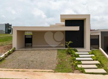 Casa · 192m² · 3 Quartos · 3 Vagas · Condomínio com 3 quartos à venda em Prata - SP