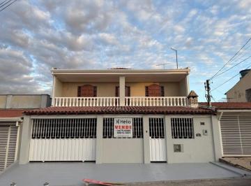 Casa de 5 quartos, Brasília · Vendo casa sobrado na QNL 10 CONJUNTO.