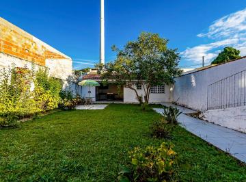 Casa de 3 quartos, Curitiba · Casa a venda, com terreno, 3 quartos, 4 vagas - R$ 1.095.000,00 Campina do Siqueira