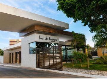 Casa de 4 quartos, Lauro de Freitas · Casa com 130 m² e 4/4 e 4 suítes alto padrão à venda em Buraquinho