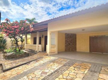 Casa de 3 quartos, Valinhos · Casa térrea com 03 dormitórios em Valinhos SP
