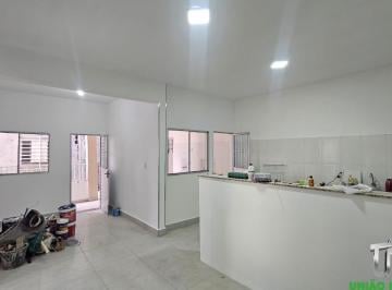 Foto 01 · Casa para locação em Bragança Paulista-SP, bairro Aparecida: 2 quartos, 1 sala, 1 banheiro, 1 vaga d