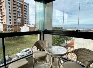 Apartamento de 2 quartos, Navegantes · Vista Mar definitiva, mobiliado, 2 dorm e 2 vagas, lindo ap