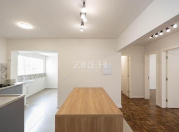 Apartamento de 3 quartos, Curitiba · Apartamento reformado no Juvevê com 130m², suíte com closet e vista para praça exclusiva