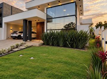 Casa · 175m² · 3 Quartos · 4 Vagas · Casa de alto padrão 3 dormitórios 1 suíte - Criciúma