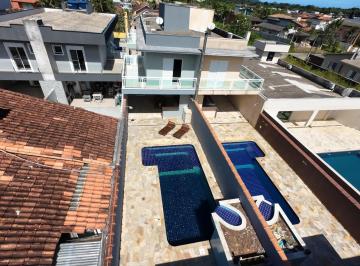 Apartamento · 180m² · 3 Quartos · 3 Vagas · Sobrado à venda ou para locação anual no Condomínio Morada da Praia.