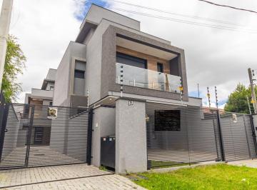 Casa de 3 quartos, Curitiba · Surpreenda-se com este belíssimo sobrado próximo ao Terminal do Boqueirão.