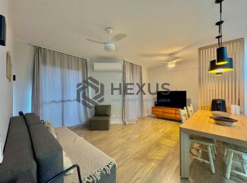 Foto · Apartamento com varanda e lazer a 2 quadras da Praia do Tombo, Guarujá