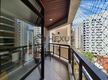 Foto · Apartamento reformado com varanda e lazer na Praia das Pitangueiras, Guaruja