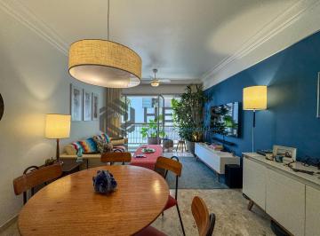 Foto · Apartamento reformado com varanda na Praia das Pitangueiras, Guaruja