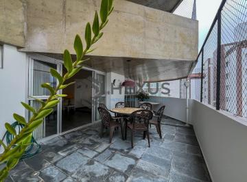 Foto · Apartamento com varanda, vista mar e lazer na Praia das Pitangueiras, Guaruja