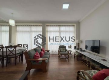 Foto · Apartamento com varanda na quadra mar da Praia das Pitangueiras, Guaruja | Hexus