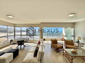 Foto · Apartamento frente mar reformado com varanda na Praia das Asturias, Guaruja