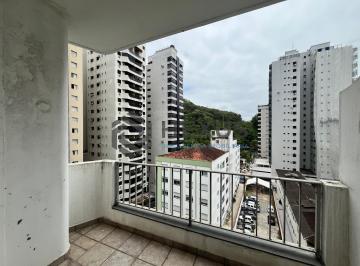 Foto · Apartamento com varanda a uma quadra da Praia das Pitangueiras, Guaruja