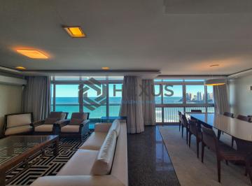 Foto · Apartamento frente mar reformado com varanda na Praia das Pitangueiras, Guaruja