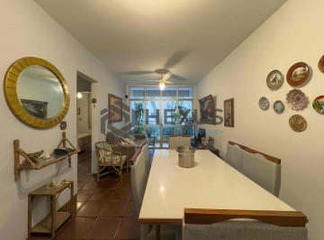 Foto · Apartamento com varanda a 1 quadra do mar na Praia das Pitangueiras, Guaruja