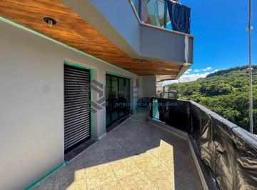 Foto · Apartamento reformado com varanda e lazer nas Astúrias, Guarujá