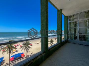 Foto · Apartamento frente mar com varanda na Praia das Pitangueiras, Guaruja