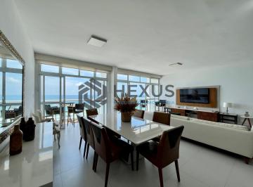 Foto · Apartamento frente mar com varanda na Praia das Pitangueiras, Guaruja