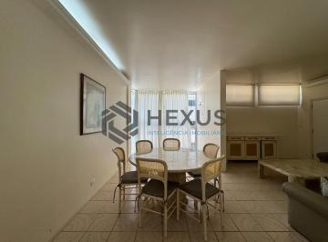 Foto · Apartamento com varanda na quadra mar da Praia das Pitangueiras, Guaruja