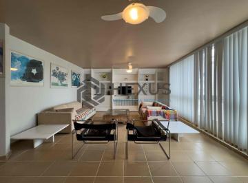 Foto · Apartemento na quadra-mar da Praia das Pitangueiras à venda, Guarujá-SP.