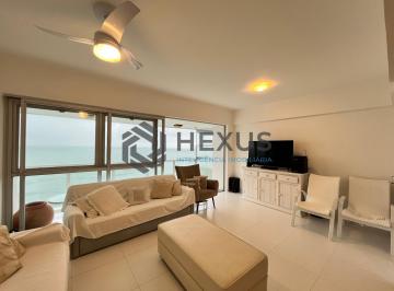 Foto · Apartamento reformado frente mar com varanda vista mar na Praia das Pitangueiras