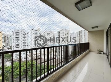 Foto · Apartamento com varanda a 2 quadras da praia nas Pitangueiras, Guarujá