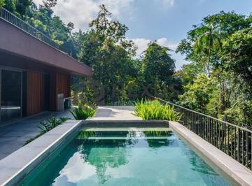 Foto · Casa de praia com piscina e churrasqueira no Sítio São Pedro, Guarujá