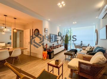 Foto · Apartamento reformado frente mar com varanda na Praia das Pitangueiras, Guaruja