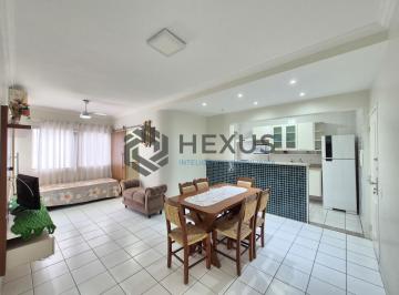 Foto · Apartamento com varanda e lazer a uma quadra da Praia das Pitangueiras, Guaruja