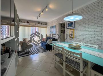 Foto · Apartamento com varanda e lazer a 2 quadras do mar no Tombo, Guarujá