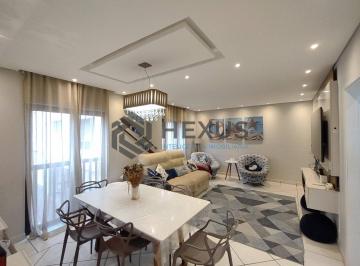 Foto · Apartamento reformado com varanda e lazer na Praia da Enseada, Guarujá