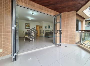 Foto · Apartamento com varanda e lazer na Praia das Pitangueiras, Guaruja