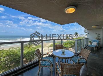 Foto · Apartamento reformado frente mar com varanda nas Pitangueiras, Guarujá