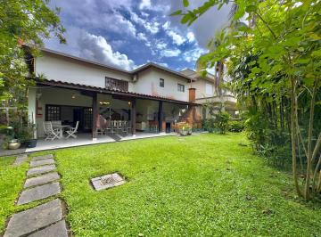 Foto · Casa Charmosa com Espaço Gourmet e Muito Verde no Condomínio Granville, Guaruja