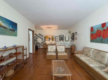 Foto · Apartamento mobiliado a duas quadras da Praia das Pitangueiras, Guaruja