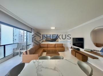 Foto · Apartamento com varanda e lazer na Praia das Pitangueiras, Guaruja