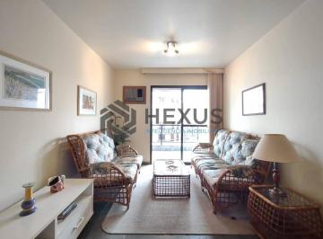 Foto · Apartamento com varanda e lazer na Praia da Enseada, Guarujá