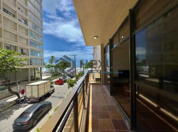Foto · Apartamento frente mar com varanda na Praia das Pitangueiras, Guaruja