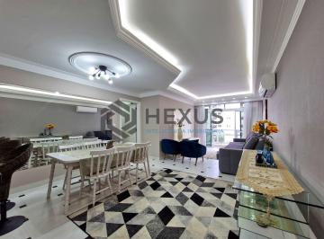 Foto · Apartamento com varanda a 1 quadra da praia nas Pitangueiras, Guarujá, SP