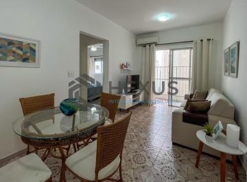 Foto · Apartamento com varanda a uma quadra da Praia das Pitangueiras, Guarujá