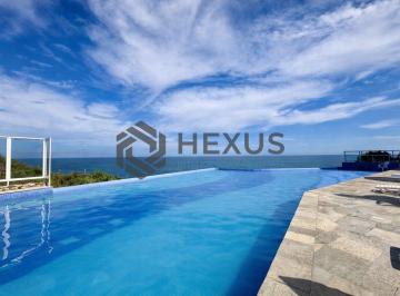 Foto · Apartamento beira mar com varanda e lazer na Praia da Enseada, Guaruja