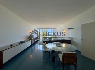Foto · Apartamento frente mar com varanda vista mar e lazer nas Pitangueiras, Guarujá