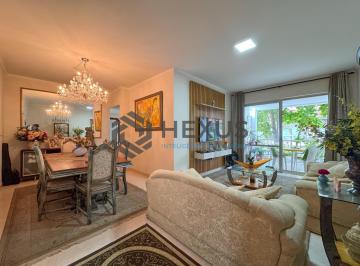 Foto · Apartamento com varanda a uma quadra da Praia das Pitangueiras, Guaruja
